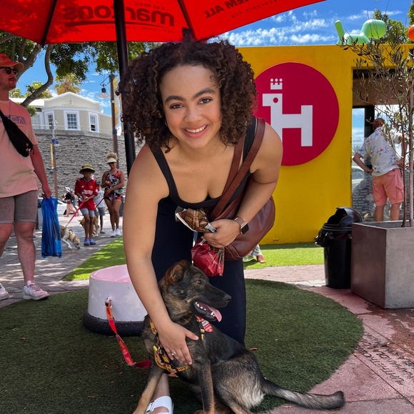 Meet your Posher, Sahar - Picture 1 of 1